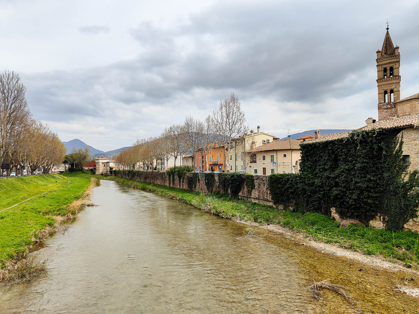 Franziskusweg: 15. Von Assisi nach Foligno