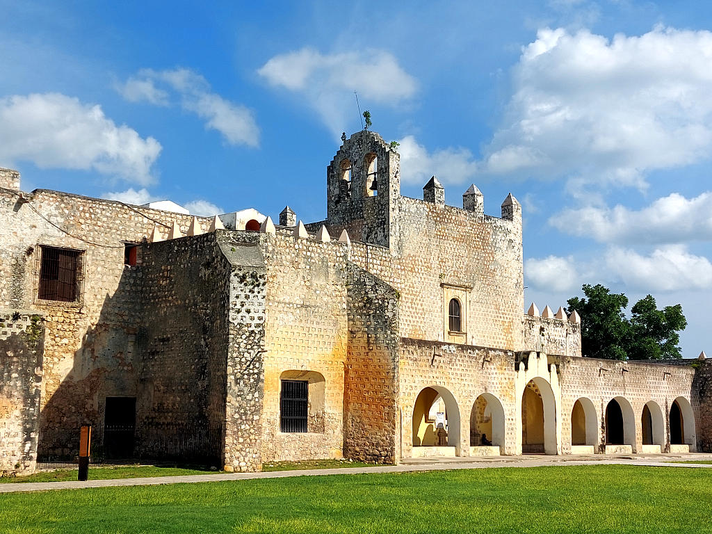 Mexiko: 5. Das Kloster, die Tür und der Stromausfall