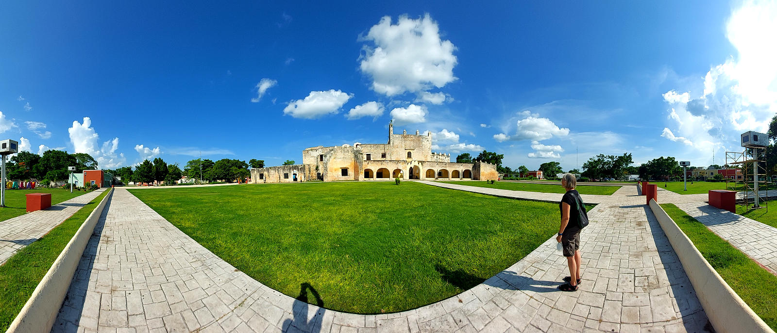 Mexiko: 5. Das Kloster, die Tür und der Stromausfall